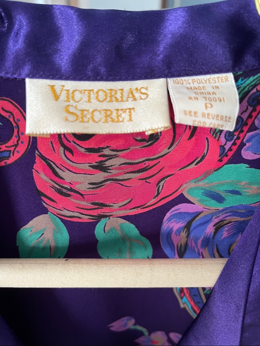 Victoria secret vintage purple floral kimono - Picture 2 of 5